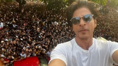 Shahrukh Khange supporter akah haassa 