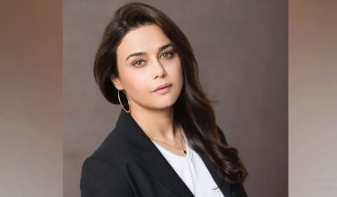 Preity Zinta ah bainalagvaamee sharafeh aruvanee!