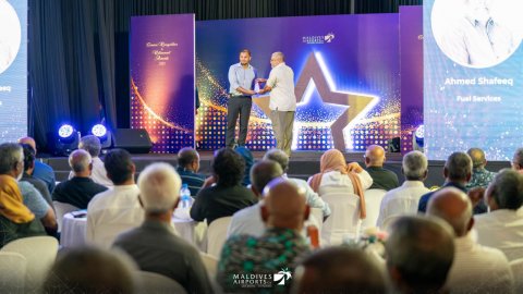 MACL ge muvazzafegge agu vazan koh award dheefi