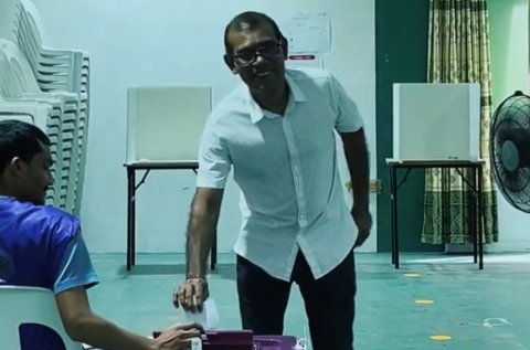Male' ge mayor inthihaabu: Raees nasheed ves vote lavvaifi 