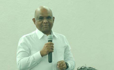 Shahid vidhaalhuvee dhiyavaru noohaai eyna aa gulhumeh neiy kamah