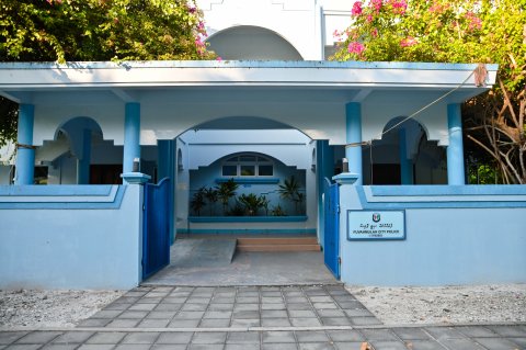 Fuvahmulak gai accident eh: Car aai cycle akah gellun vejje