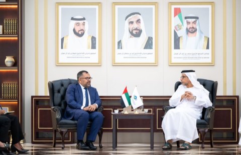 Abu Dhabi Fund in ithuru ehee hoadhan Minister Zameer Dubai gai