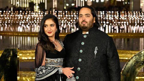 Anant Ambani ge kaiveni ge dhevana event mifaharu cruise eh gai!