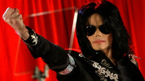 Maruvi iru Micheal Jackson ge bolugai 500 million dollars ge bodu dharangneh!