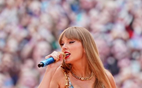 Taylor swift ge Dublin concert gai mash'hooru ethah moonu thakeh!