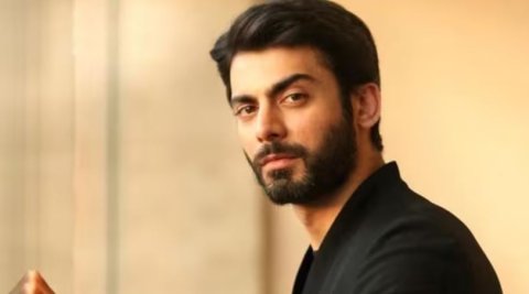 8 aharah fahu Fawad Khan enburi bollywood ah!