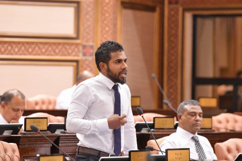 India fathuruveringe market halaaku kolli Deputy Ministarun thibee bodu musaara dheefa