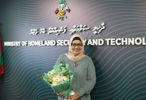 Magaamun isthiufa dhevvi PS Hinnaa ah Deputy Minister kan