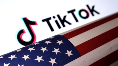 America gai TikTok beynun kurun manaa kuranee?