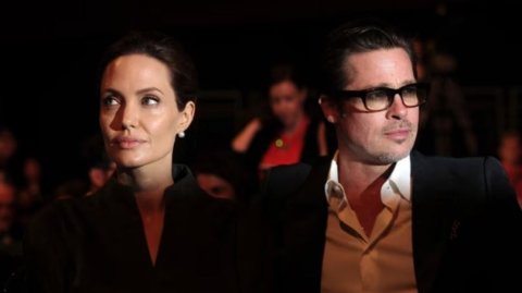 Angelina dhoollai Brad Pitt ehen meehakaa kaiveni kuranee?