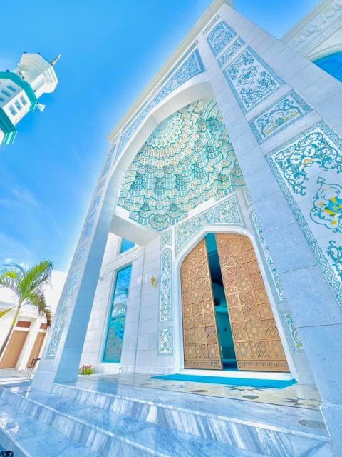 އޭދަފުށީގައި އަލަށް އިމާރާތްކުރި ހިތްގައިމު ރީތި މިސްކިތެއް