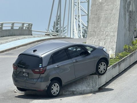Pickup eh dhorugai cycle eh jehi hingi accident eh gai meehakah aniyaa vejje
