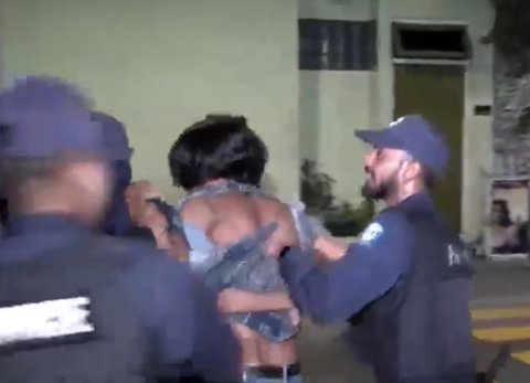 Zuvaanun ge muzaahara ah hurasalhai baeh meehun hayyaru koffi