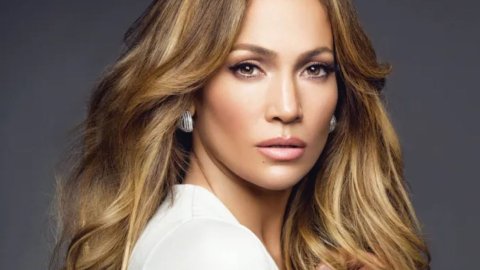Dhen avahah kaivenyeh kuraakah JLo beynumeh nuvey!