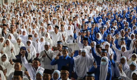 Indonesia ge muslimum hajj vaan 40 aharuge dhigu inthizaareh!