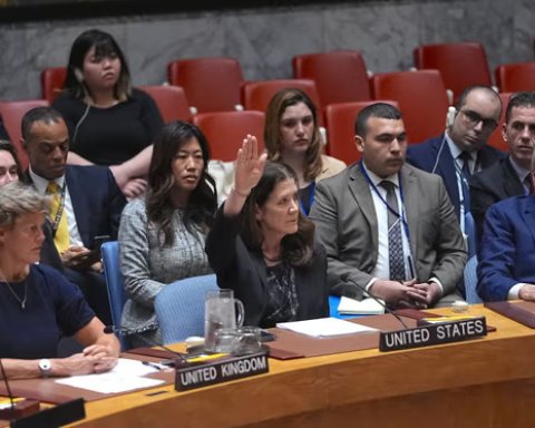 UN ge salaamathee majlis ah hushaelhi Gaza ge garaaraa dhekolhah vote dhinee America ekani