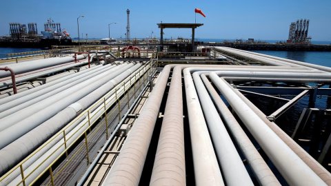 America in Iran ah hamala dhinuma eku theluge agu  ufulijje