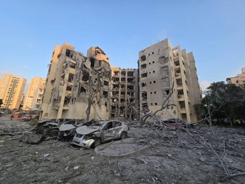 Iran aai Israel in hanguraama huttaalan ebbas vejje