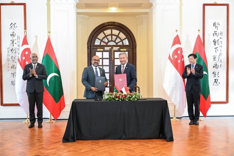 Raajje aai Singapore aa dhemedhu 3 MOU eggai soi koffi