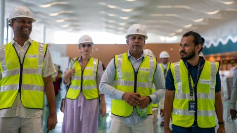 Aa terminal aa eku fathuruverinnah maruhabaa kiyan mihaaru dhimaavaa gonjehun thah hallau vaane