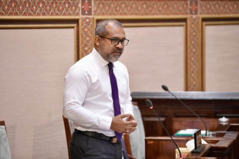 Falastheen ge dhifaauga dhuniye thedhuvumuga namoona dhekkee raaajje in: Khaleel