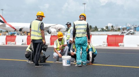 taxi-way Charlie ninmaifi, kuri haradheh neyge