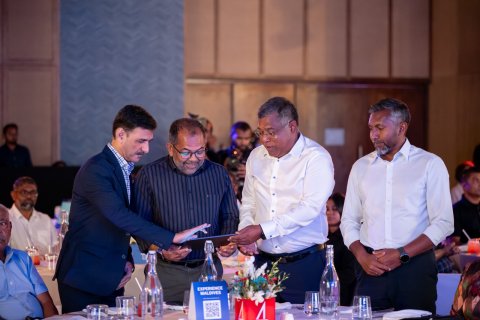 BML aai American express in campign eh fashaifi