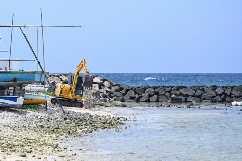 Bandharu fun kuran kuda excavator eh beynun kuraathee Yameen faadu vidhaalhuvejje