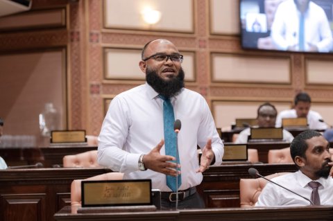 MP Hussain Shareef: hiley goathi dheefai flat thakah kuli dhakkan jehumun hamaeh nujehey