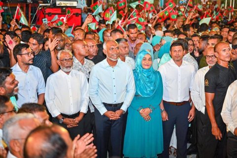 Bodu jalsaa gai vaahaka dhekkumuge furusathu AbdulRaheem akah nudhin!