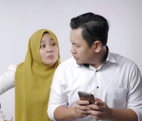 Beyvafaa theriyaa gina 