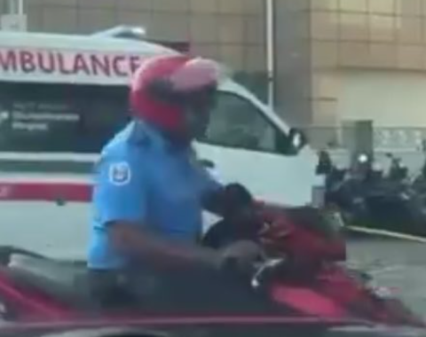 Ambulance ah jaaga nudhee dhaa manzaru fenna video eh: Insaaniyyathukan koba?