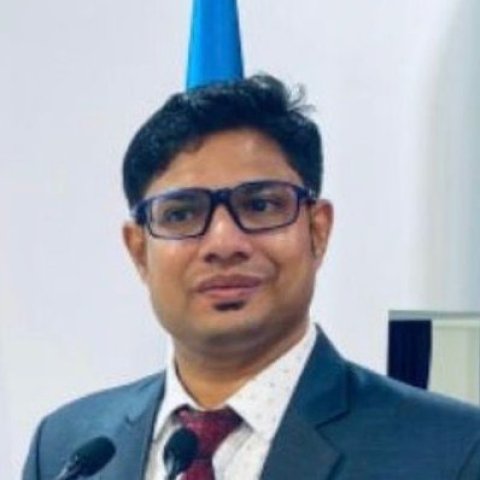 MI College ge IT Dean athugai 