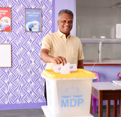 Boduthafaathakun male ge mayor kamuge MDP ticket adam azim kashavaru koffi