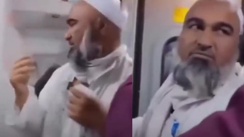 Dhathuru kuramun dhiya reyleh ge therey Quran kiyevi muslim ehge gaiga thalhaa aniyaakohfi