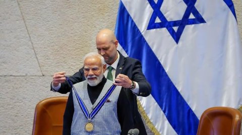 Israel aai yahoodheenge emme sharafuveri medel India ge boduvazeeru Modi ah