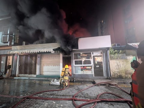 Male ge ehgai alifaan roave beynun nukureveyvarah andhaifi