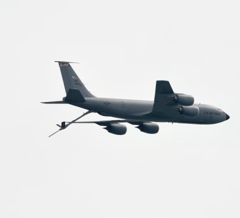 Saudi airbase ah dhin hamalaagai America ge 5 boat ah gellunvi