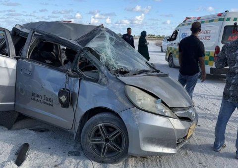 Addu gai car eh furolhaalai 4 meehakah aniyaa ve, ekehge haalu serious 