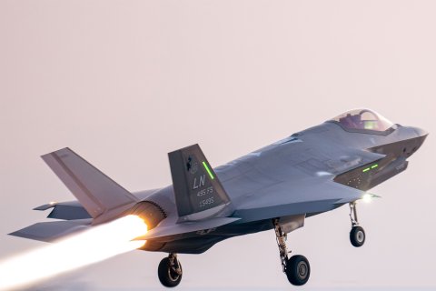 America ge missile dhifaaee nizaamah beynunva interceptor thah varah bodah madhuvejje: Report