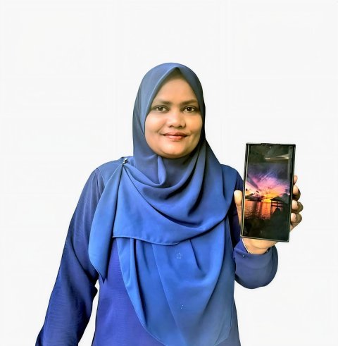 PEOPLE: Phonun shazoo naga photo gina bayakah reethi vejje!