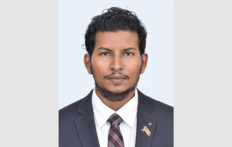 Sun siyam aa eku campaign ah dhiyumun deputy minister kamun Asim vakikoffi