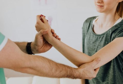 Hulhu thakugai rissaanama dhiri ulhumugai badhalu kuran jehey dhethin kameh!