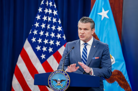 Iran in ebbasvumakah naisfinama, alun hanguraama fashan thayyaru: America