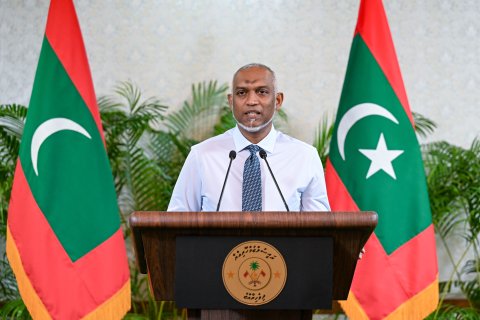 Mayor Azim ah dhin hamalaa raees Muizzu kuvveri kuravvaifi