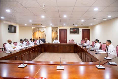 Beys libun dhathivaa massalaigai kamaabehey faraaiythah committee ah haaziru kuranee