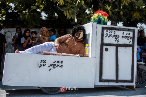 Kulhudhuffushi mashimaali parade gai meehun ge photo beynun kurun manaa koffi