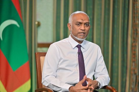 Siyasee meehun birugannaakah nujehey, siyaasee hamajehun genesdheefin: Raees