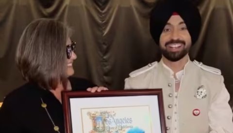 Diljit ge namugai America gai haassa bandhu dhuvaheh!